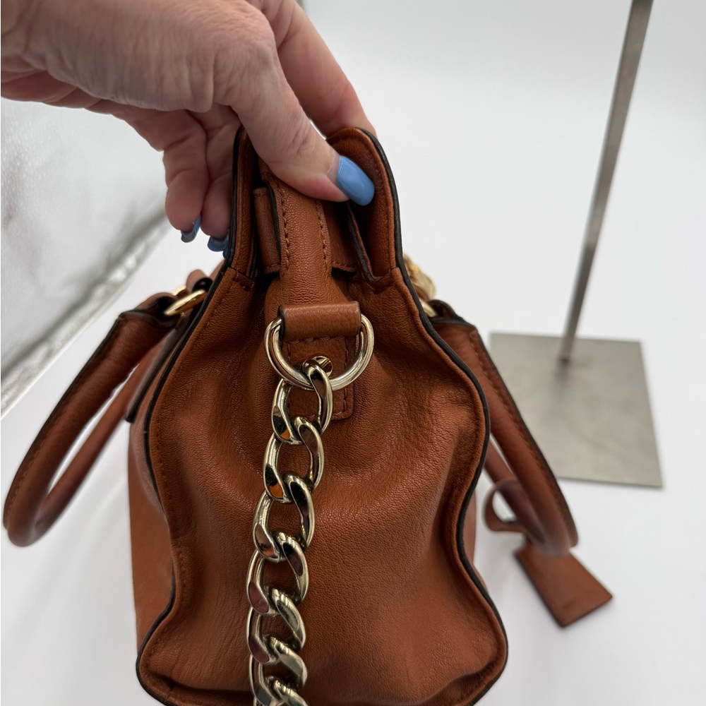 Michael Kors Cognac Leather Shoulder Bag with Gold Hardware - Picture 9 of 16